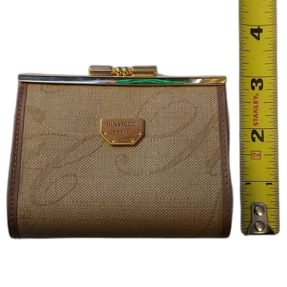 Nina Ricci Vintage kisslock coin purse beige gold canvas and leather - Picture 10 of 10
